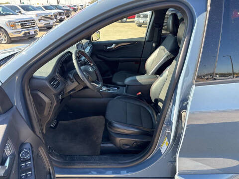 2023 Ford Escape ST-Line Select