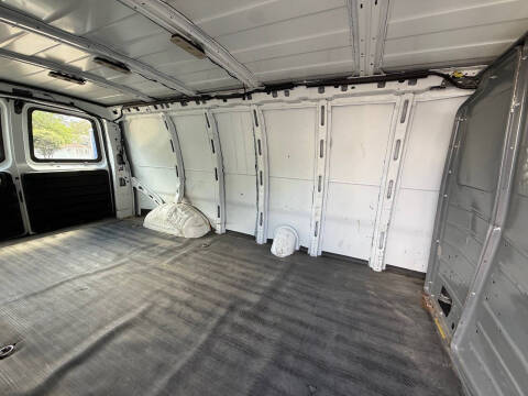 2021 Chevrolet Express 2500