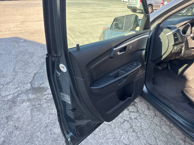 2011 Chevrolet Traverse LT