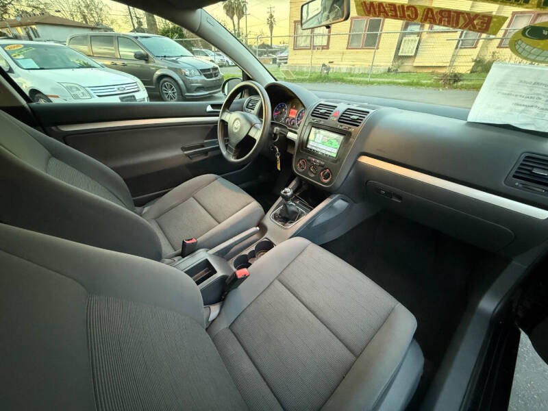 2009 Volkswagen Rabbit S PZEV