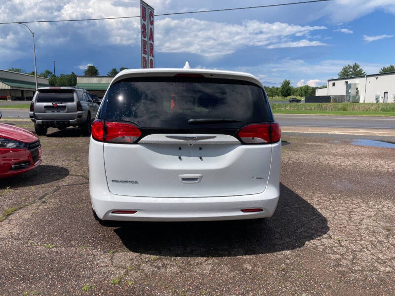 2017 Chrysler Pacifica Touring