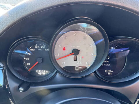 2017 Porsche Macan S