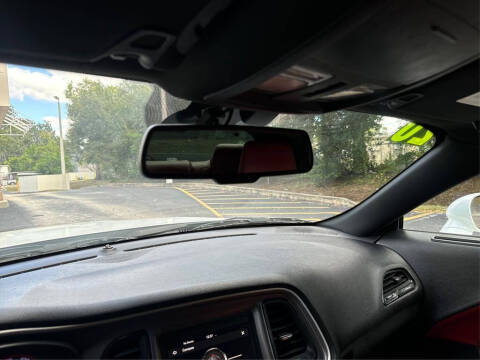 2020 Dodge Challenger SXT