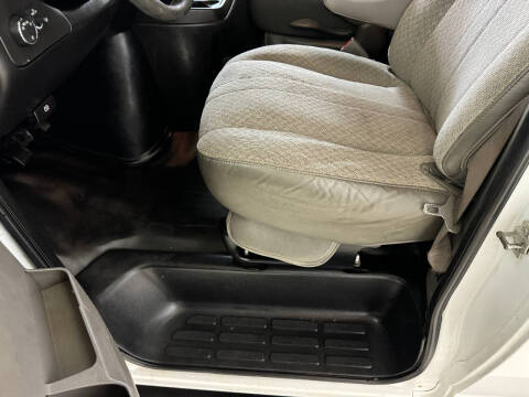 2017 GMC Savana 2500