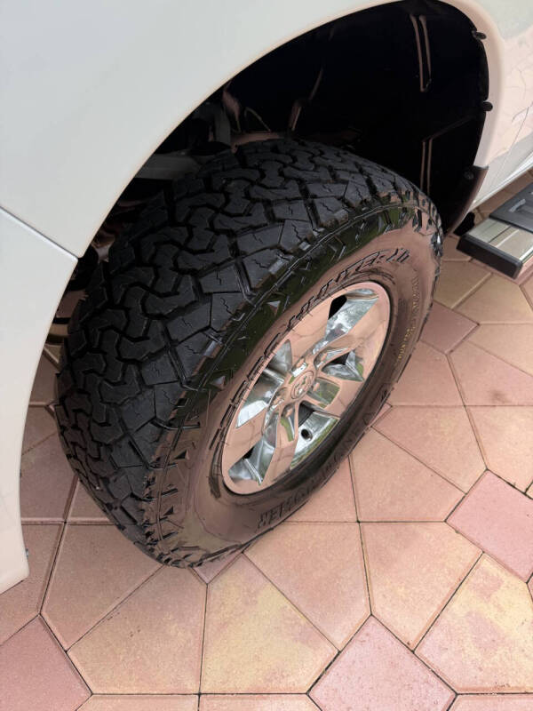 2021 RAM 1500 Classic SLT