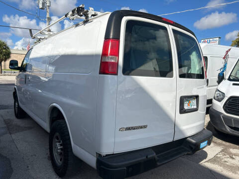 2018 Chevrolet Express 2500