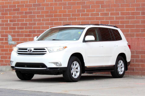 2012 Toyota Highlander SE