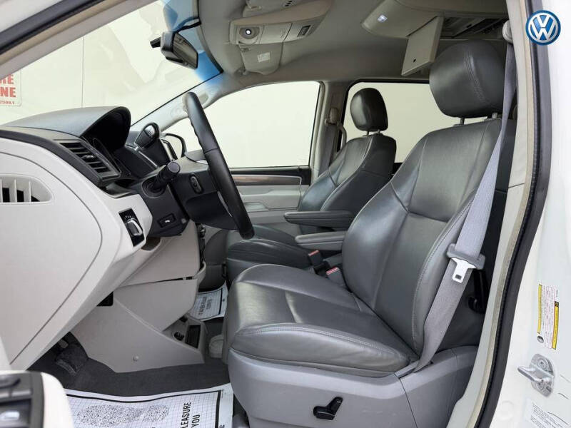 2010 Volkswagen Routan