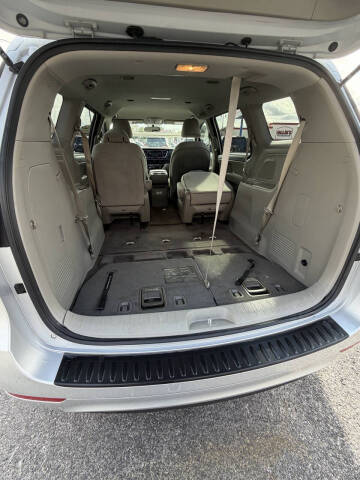 2016 Kia Sedona L