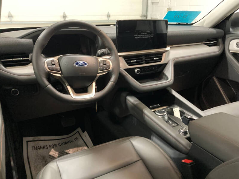 2025 Ford Explorer Active