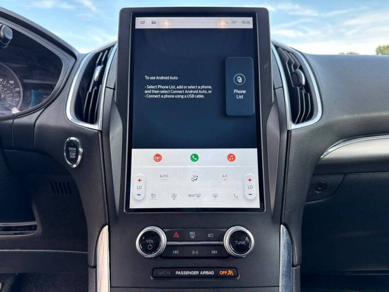 2022 Ford Edge Titanium