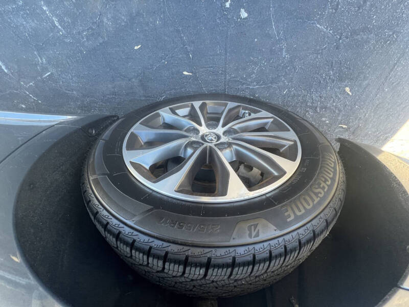 2018 Toyota Avalon XLE