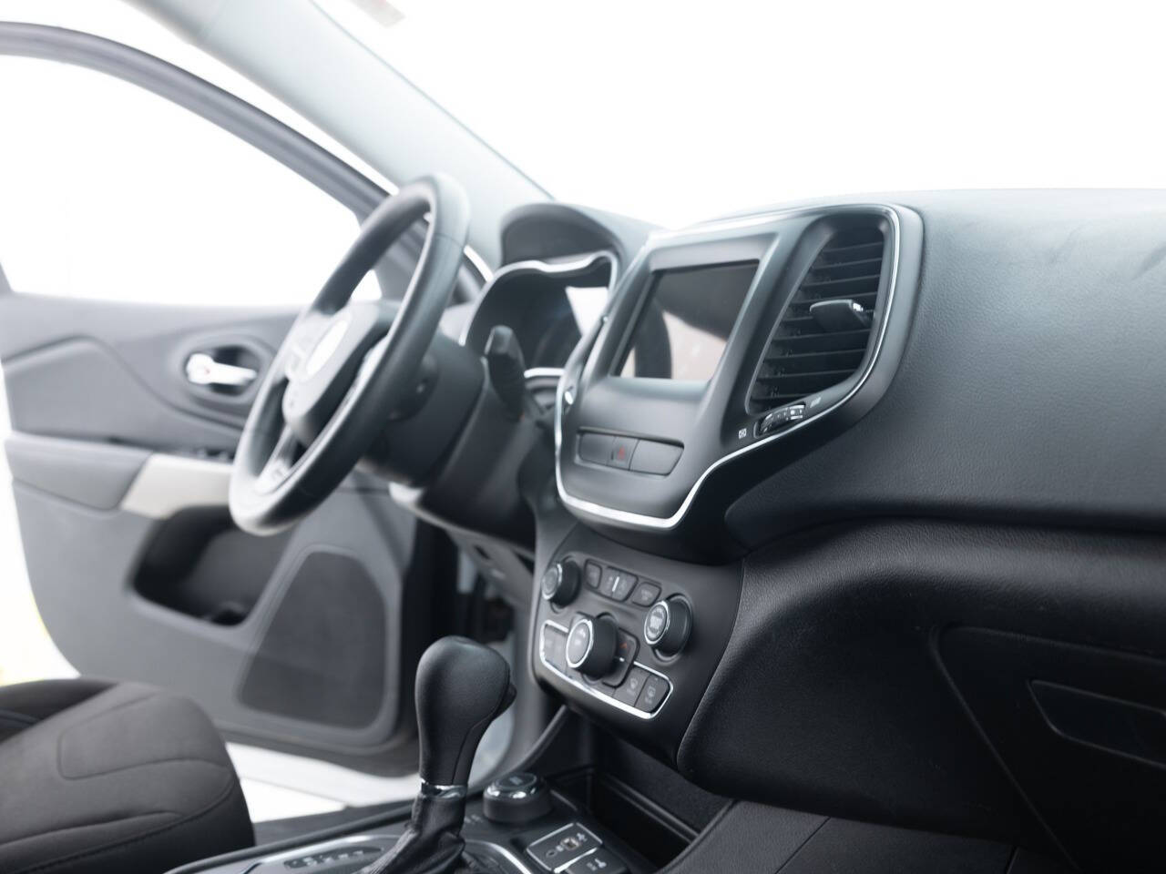 Used Car 2020 Jeep Cherokee  Latitude 4x4 4dr Suv For Sale Under $20,000 In Coal City, Illinois