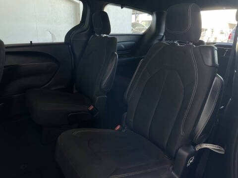 2018 Chrysler Pacifica Touring Plus