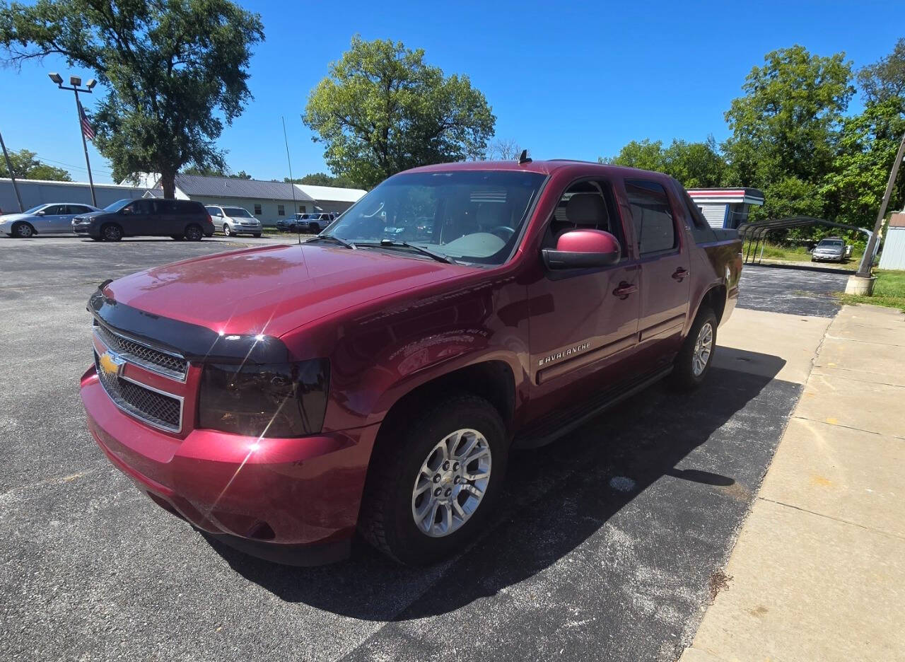 2007 Chevrolet Avalanche for sale at Bastian s Auto Outlet in Coal Valley, IL