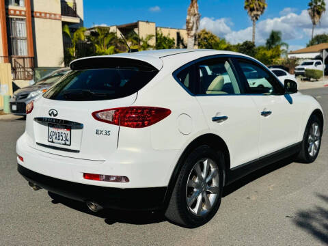 2011 Infiniti EX35 Journey