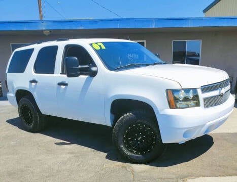 2007 Chevrolet Tahoe for sale at AUTO NATIX in Tulare CA