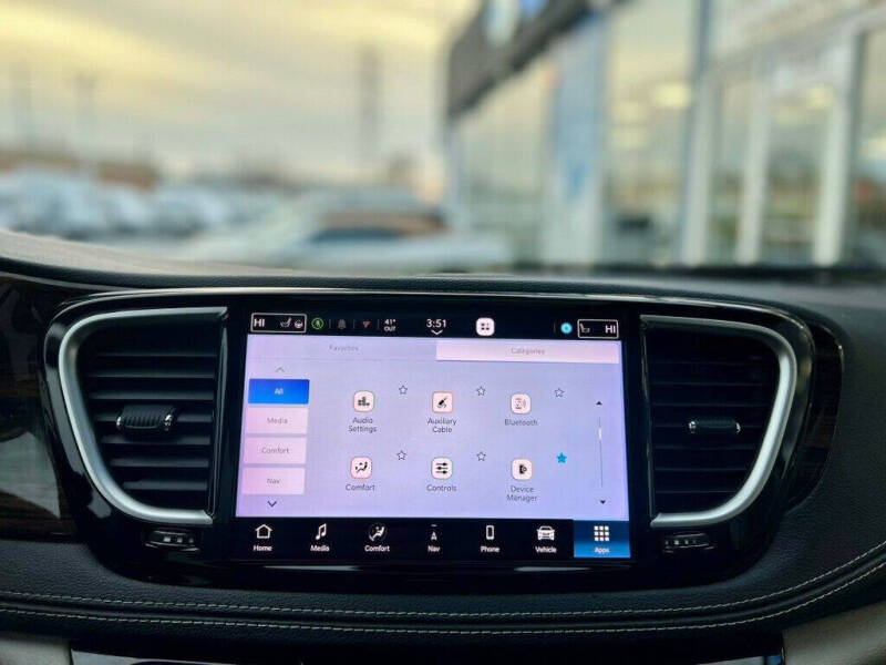 2021 Chrysler Pacifica Hybrid Limited