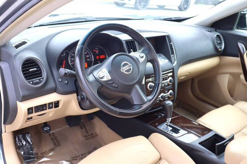 2009 Nissan Maxima