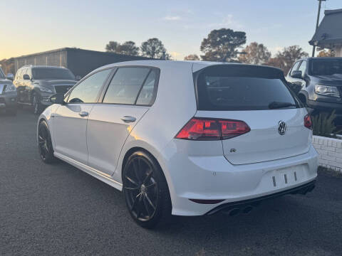 2017 Volkswagen Golf R 4Motion