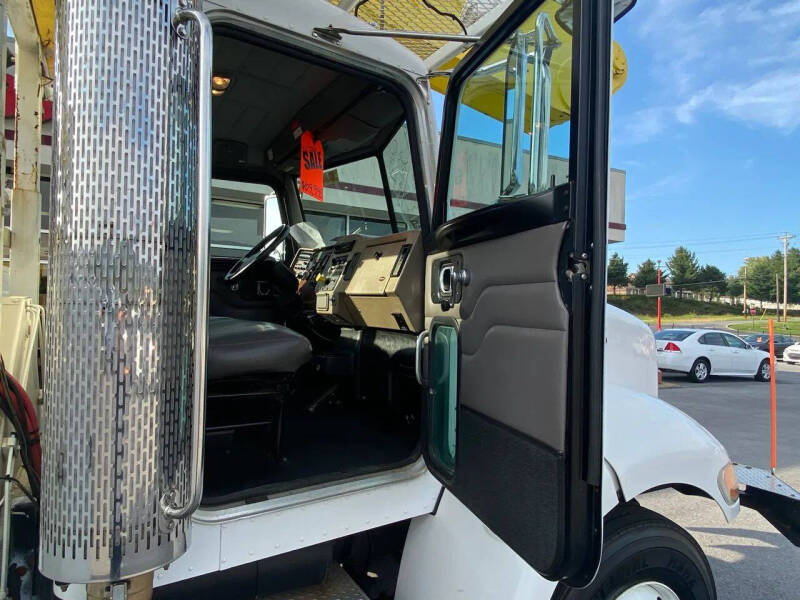 2009 Peterbilt 340