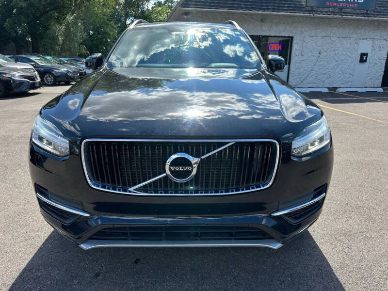 2016 Volvo XC90 T6 Momentum