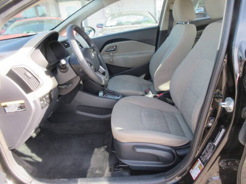 2015 Kia Rio 5-Door LX