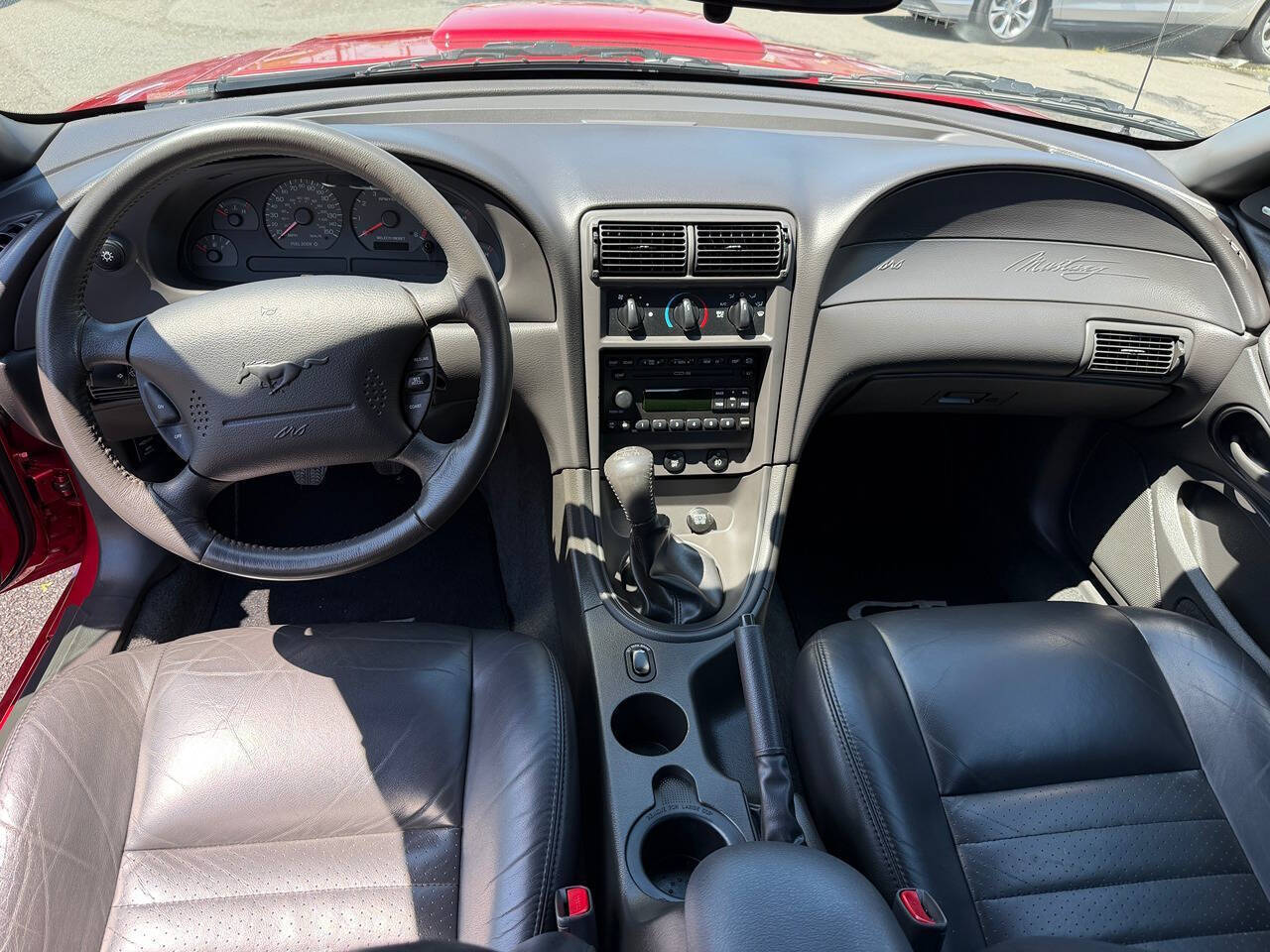 2001 Ford Mustang 14