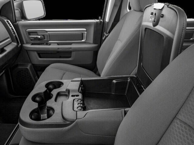 2017 RAM 1500 SLT