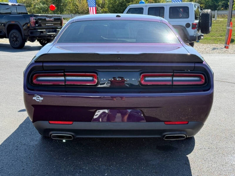 2022 Dodge Challenger SXT