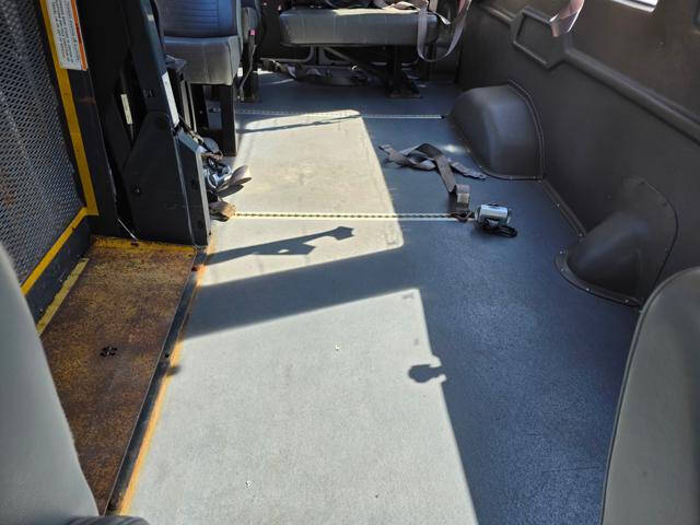 2012 Ford E-Series E-350 SD