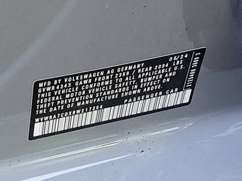 2024 Volkswagen Golf GTI SE