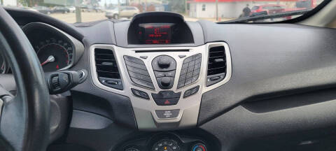 2012 Ford Fiesta SES