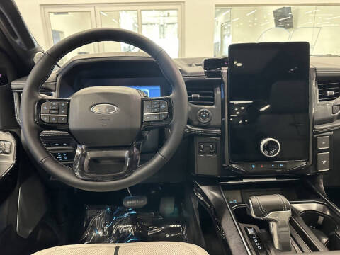 2023 Ford F-150 Lightning XLT