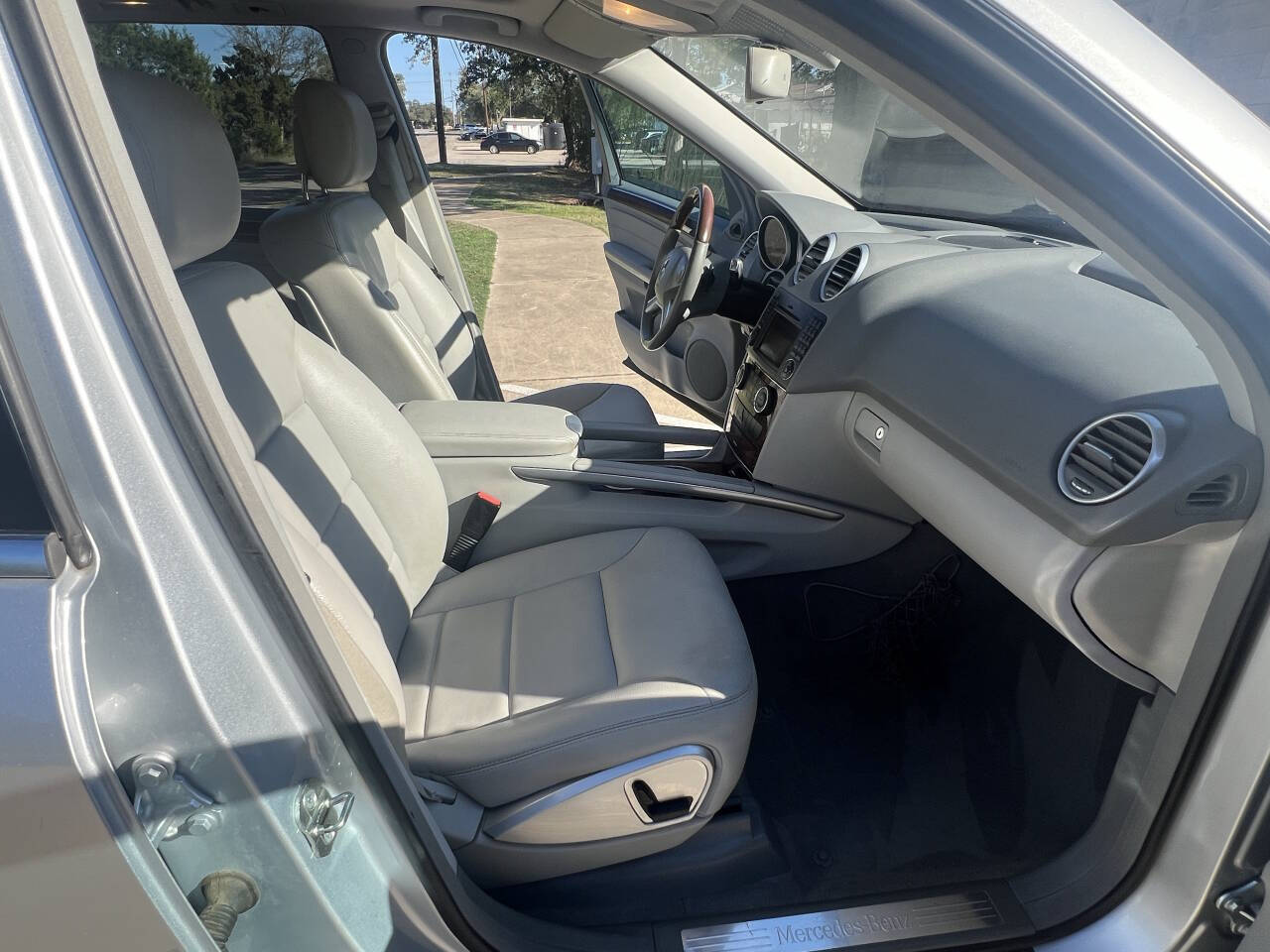 Used Car 2011 Mercedes-benz M-class  Ml 350 4dr Suv For Sale Under $10,000 In Austin, Texas