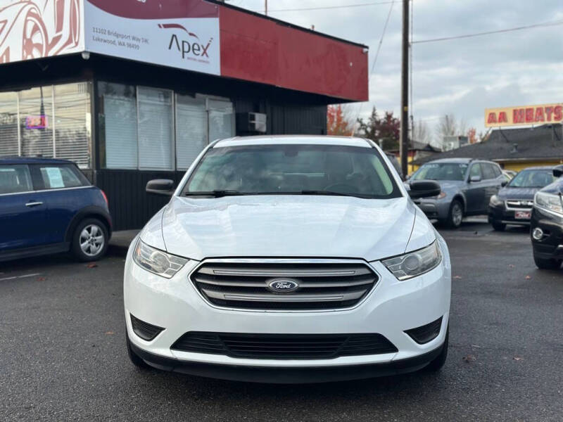 2015 Ford Taurus