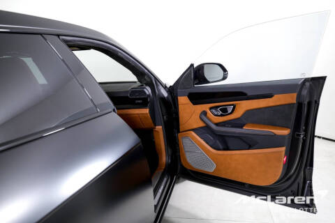 2022 Lamborghini Urus