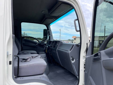 2019 Isuzu NPR HD