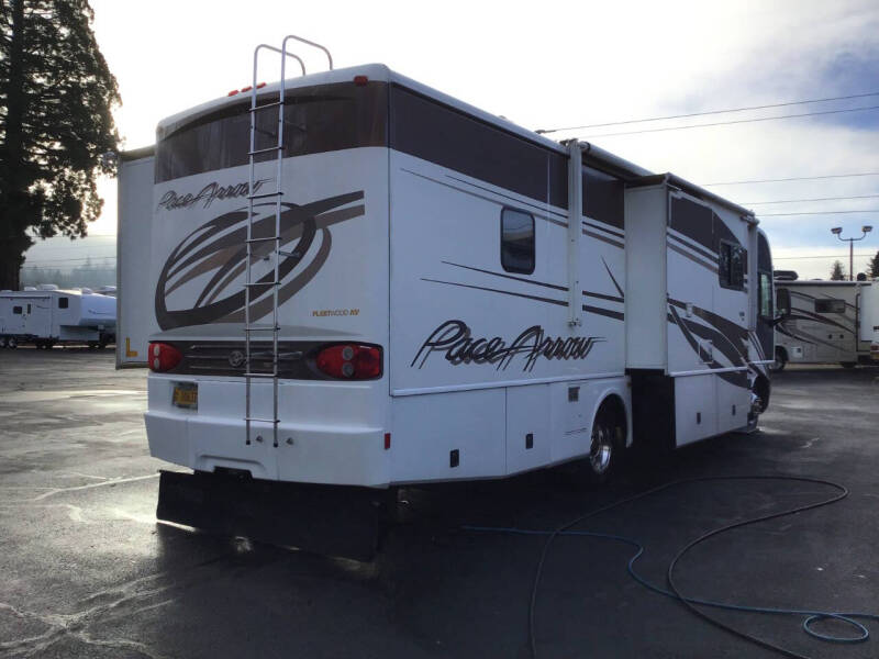 2004 Fleetwood RV Pace Arrow 36B / 36ft