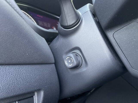 2023 Toyota Venza LE