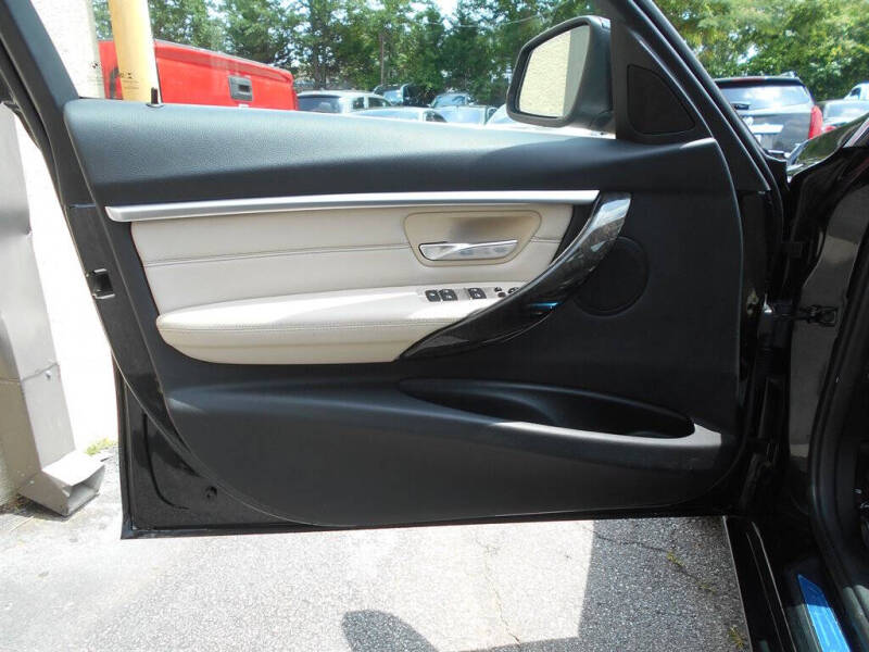 2018 BMW 3 Series 330i