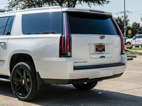 2016 Cadillac Escalade ESV Luxury Collection