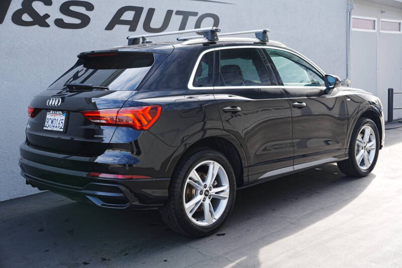 2022 Audi Q3 quattro S line Premium 45 TFSI