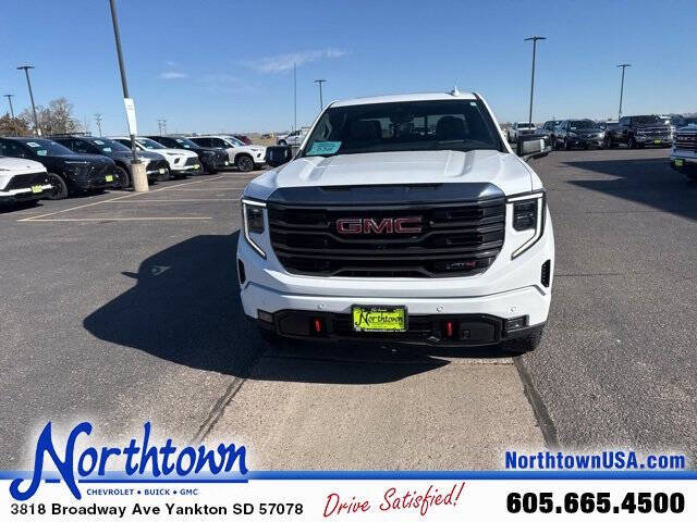 Used 2024 GMC Sierra 1500 AT4 with VIN 3GTUUEE84RG198818 for sale in Yankton, SD