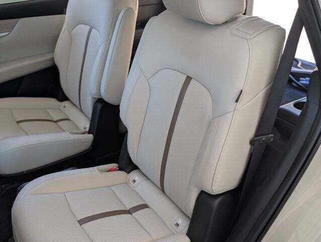 2025 Mazda CX-90 Plug-in Hybrid Premium Plus