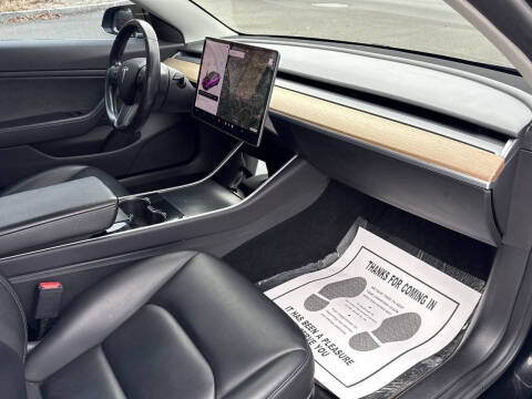 2019 Tesla Model 3 Standard Range Plus