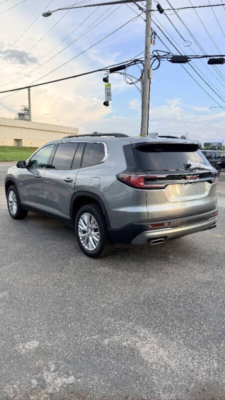 2025 GMC Acadia Elevation