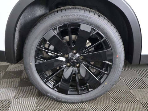 2026 Mitsubishi Outlander LE
