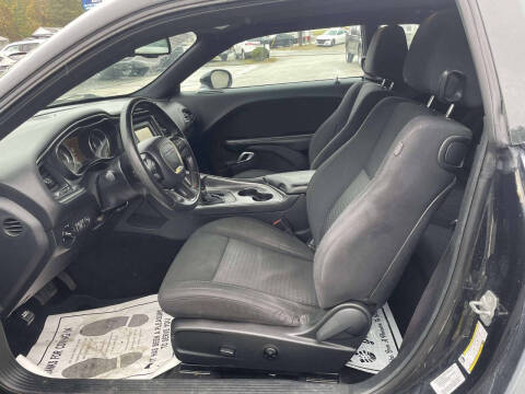 2016 Dodge Challenger SXT