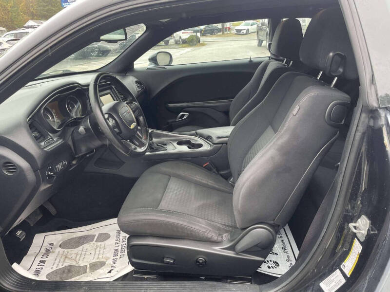 2016 Dodge Challenger SXT